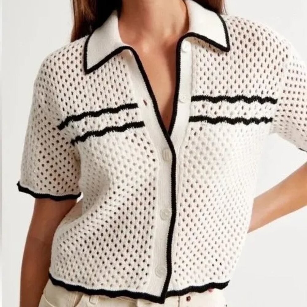 NWT Abercrombie Crochet-Style Mosaic Tile Polo - Cream with Black Trim - Size M
